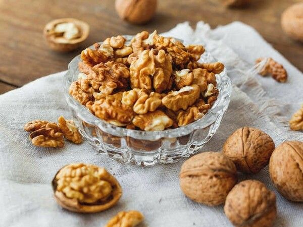 Walnuts - foods that increase fertility in females